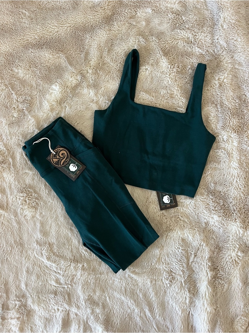 Happy Earth Women's Leggings & Crop Tank Set - ORGANIC COTTON